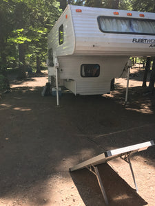 Fleetwood Angler Elkhorn Truck Camper Zamp Portable Solar